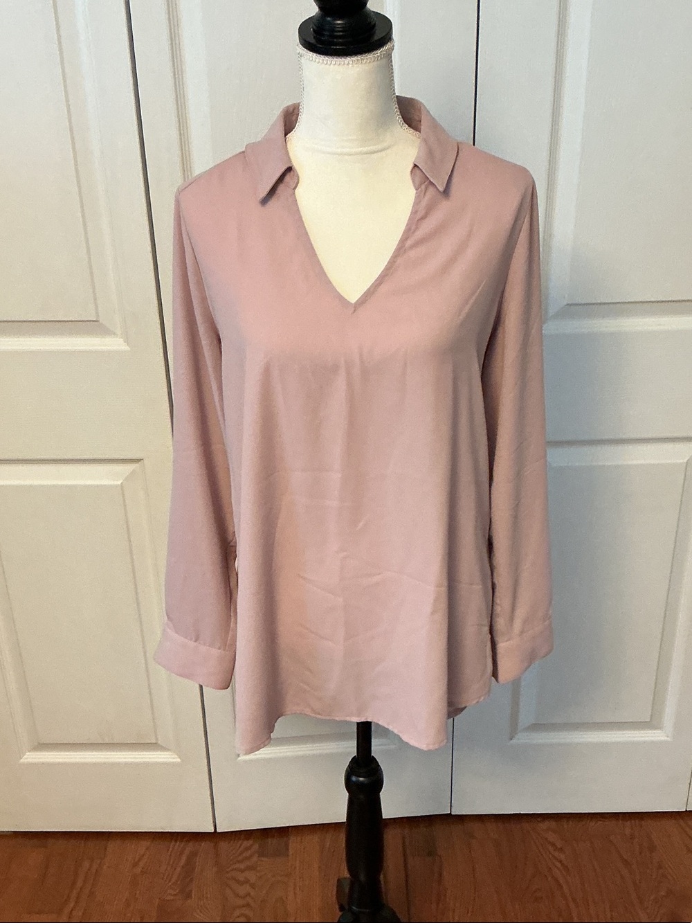Apt. 9 Blush Pink V-Neck Collared Tunic
